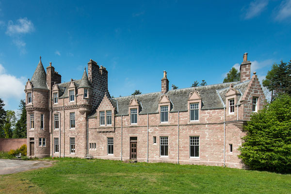 Breda Estate and House
